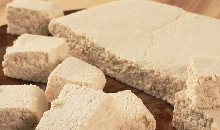 Homemade TOFU (Vegan substitute of cottage cheese/ Paneer)